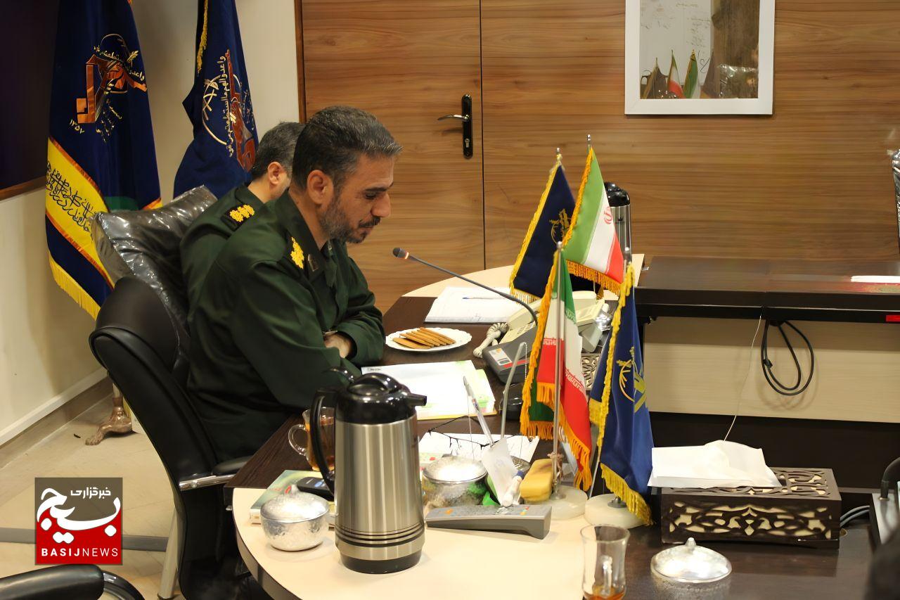 خبر در حال تکمیل است/// یادواره شهدای حرم در روز سه‌شنبه ۸ مهر ماه در مشهد برگزار خواهد شد