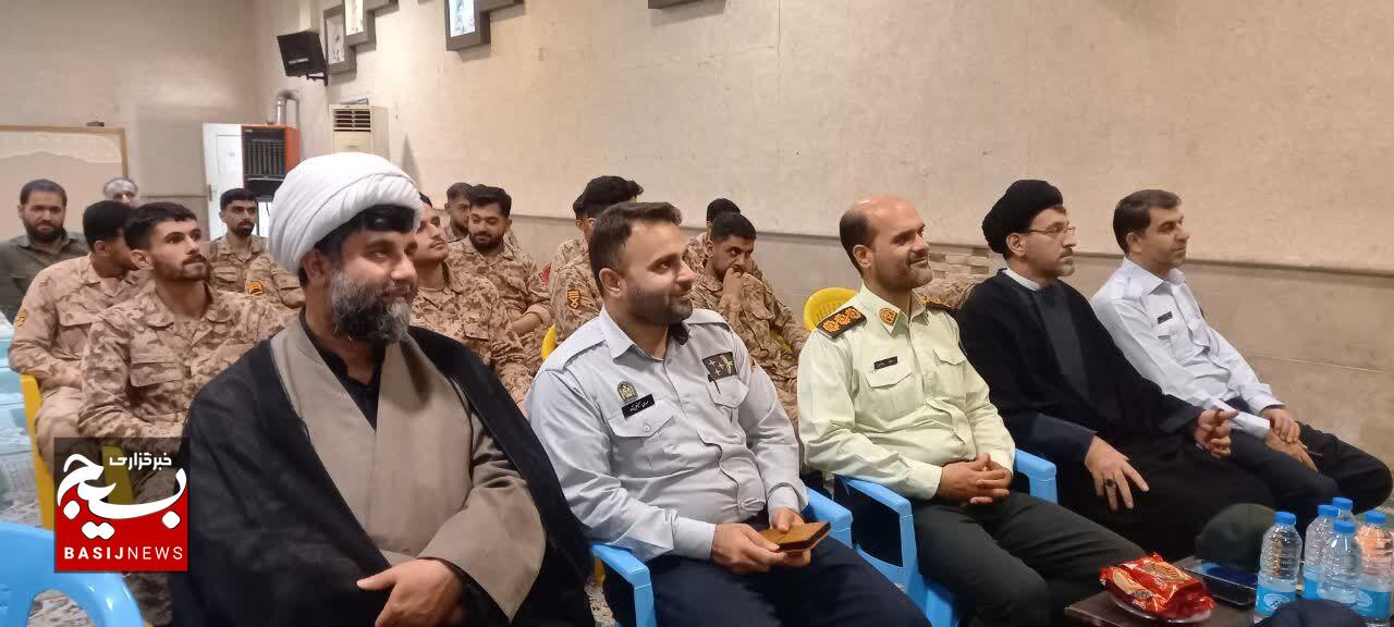 تجلیل از ۱۵ سرباز در قالب طرح شهید سلیمانی به مناسبت هفته دفاع مقدس