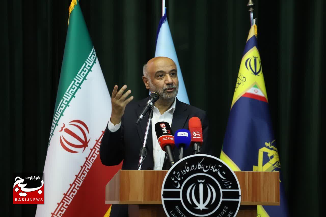 جهانی عاری از ظلم و ستم، آرمان امروز جمهوری اسلامی، دفاع مقدس و جنگ تحمیلی ۱۲ روزه است