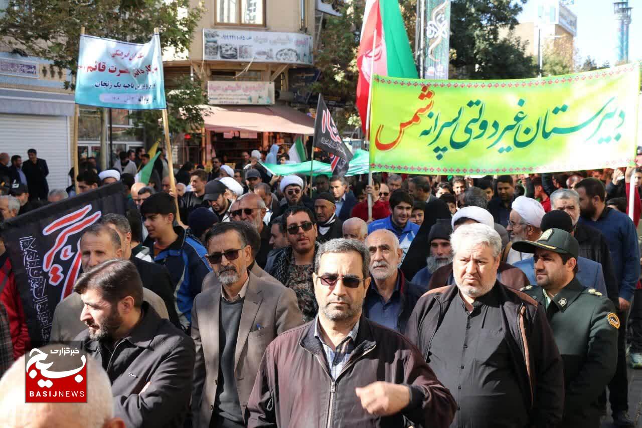 سیزدهم آبان؛ نماد استکبارستیزی و جلوه وحدت ملی ایران اسلامی