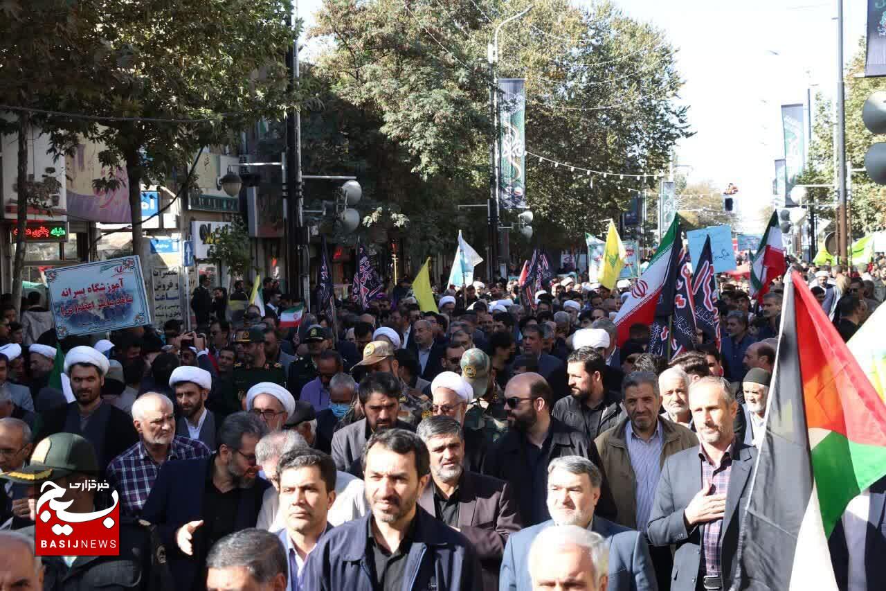 سیزدهم آبان؛ نماد استکبارستیزی و جلوه وحدت ملی ایران اسلامی