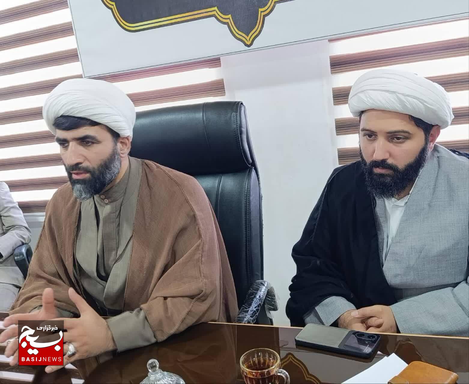 دشمنی آمریکا و صهیونیسم ریشه در ایستادگی ملت ایران دارد دشمنی آمریکا و صهیونیسم ریشه در ایستادگی ملت ایران دارد