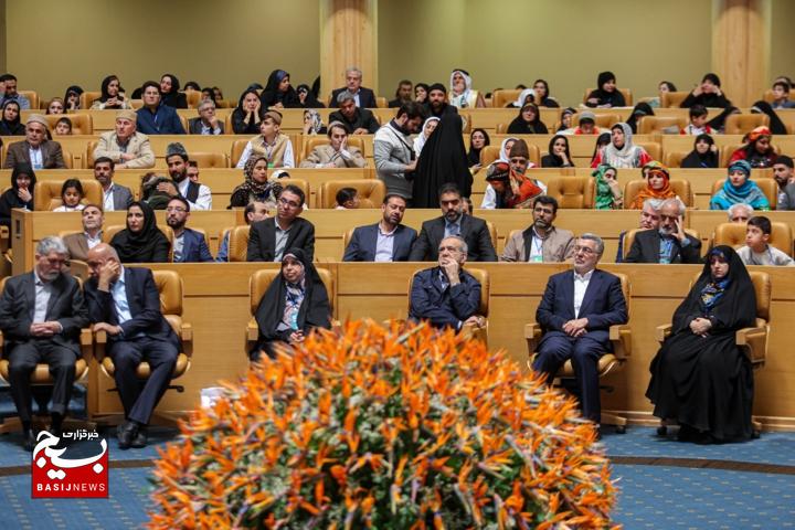 مؤسسه خدمات درمانی بسیجیان برگزیده ملی جوانی جمعیت شد مؤسسه خدمات درمانی بسیجیان برگزیده ملی جوانی جمعیت شد