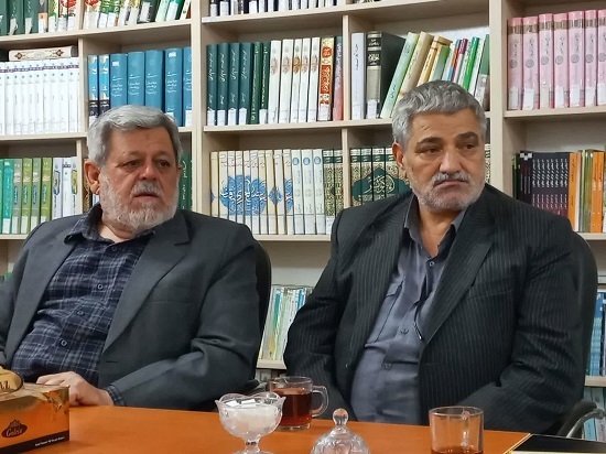 برگزاری جلسه کتاب خوانی ادبیات پایداری به مناسبت هفته بسیج