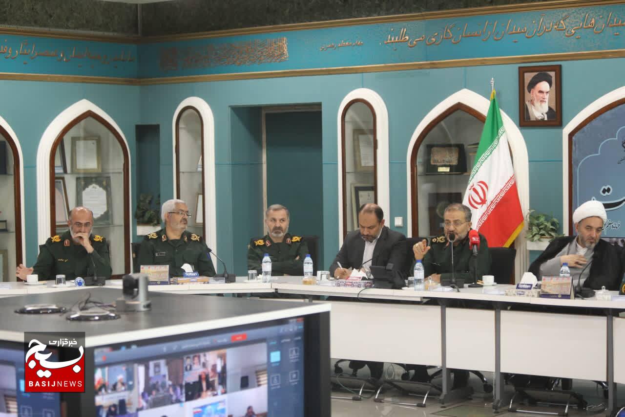 آیین تکریم و معارفه مسئول سازمان بسیج دانش‌آموزی با حضور سردار سلیمانی