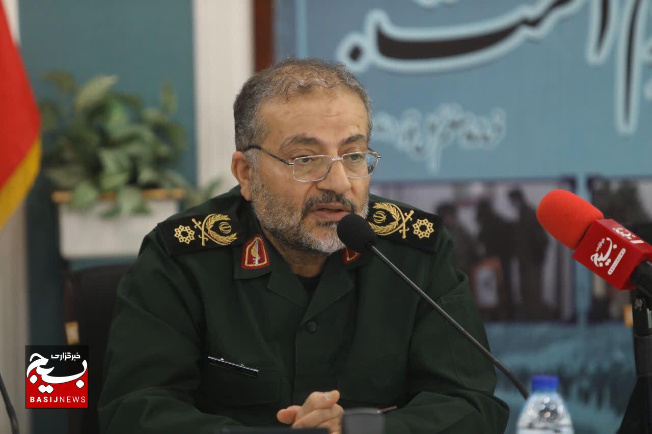 آیین تکریم و معارفه مسئول سازمان بسیج دانش‌آموزی با حضور سردار سلیمانی