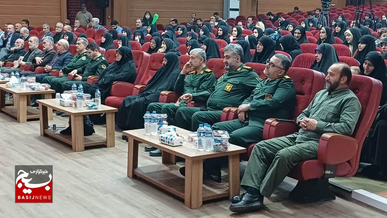 زن، عنصر تمدن‌ساز اسلامی است 