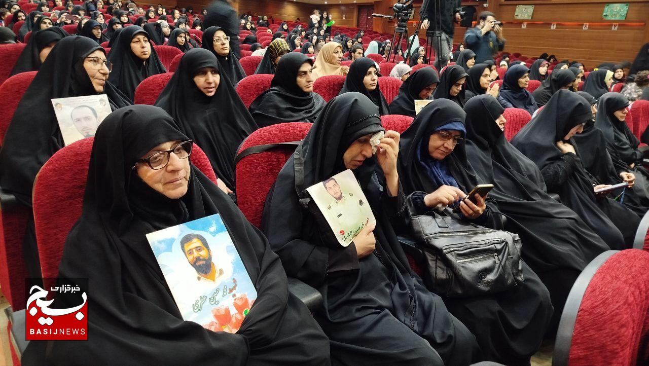 زن، عنصر تمدن‌ساز اسلامی است 