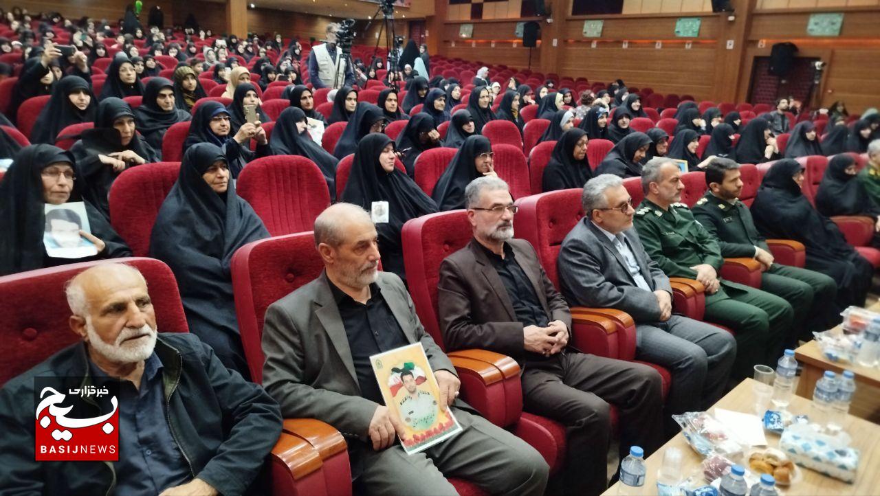 زن، عنصر تمدن‌ساز اسلامی است 