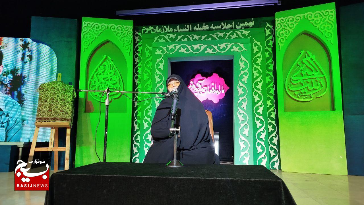 زن، عنصر تمدن‌ساز اسلامی است 