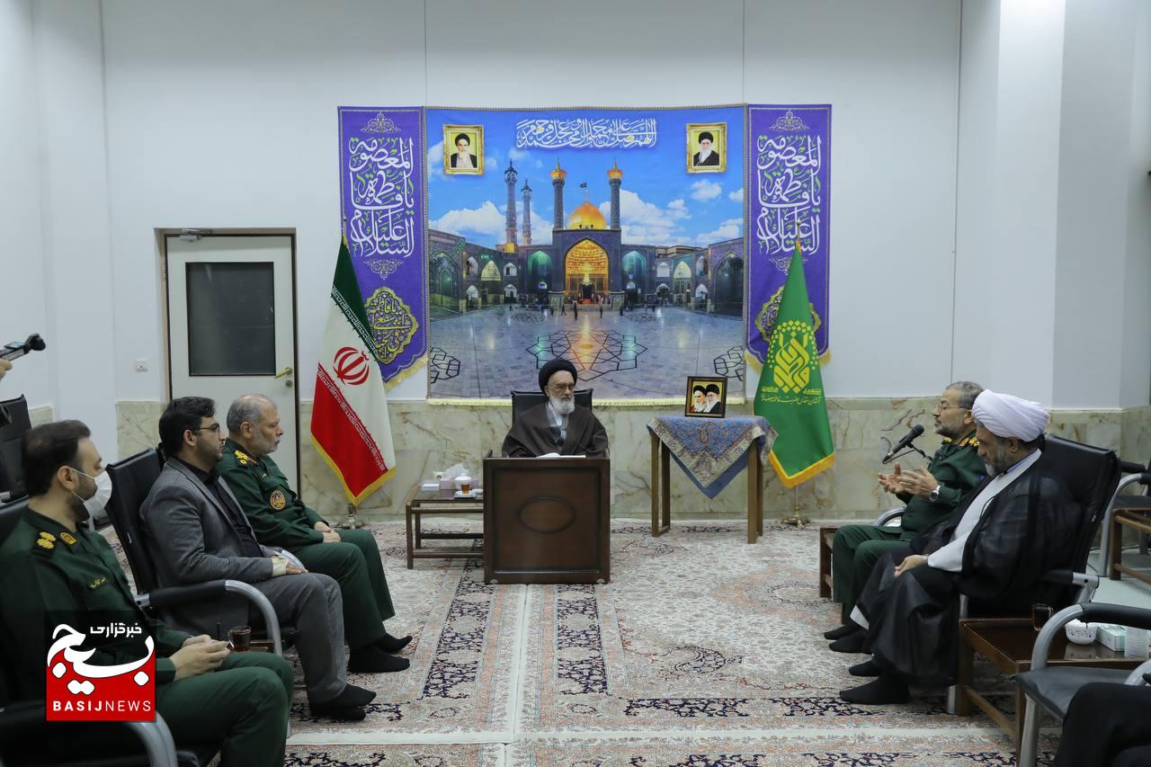 دیدار رئیس سازمان بسیج مستضعفین با نماینده ولی فقیه در استان قم