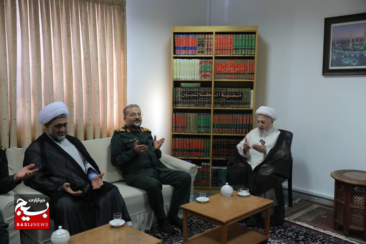 دیدار رئیس سازمان بسیج مستضعفین با حضرت آیت الله سبحانی