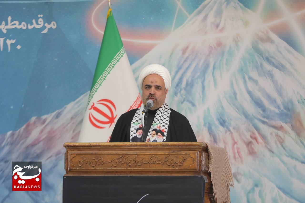 گردهمایی دانشجویان و طلاب بسیجی با حضور رئیس مجلس شورای اسلامی