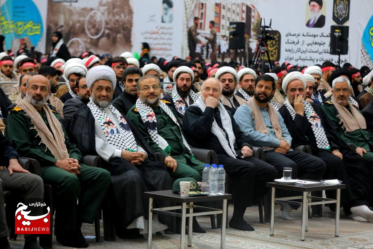 گردهمایی دانشجویان و طلاب بسیجی با حضور رئیس مجلس شورای اسلامی