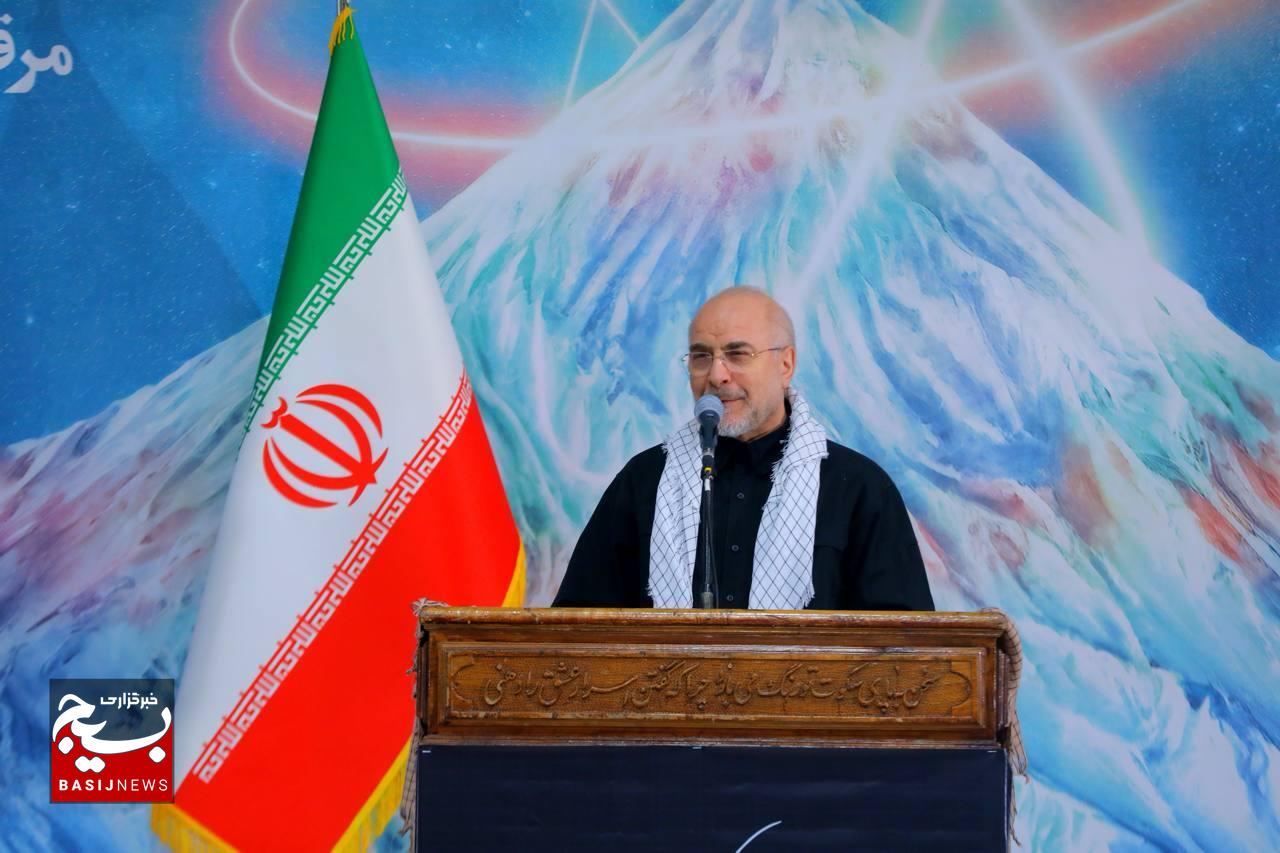 گردهمایی دانشجویان و طلاب بسیجی با حضور رئیس مجلس شورای اسلامی