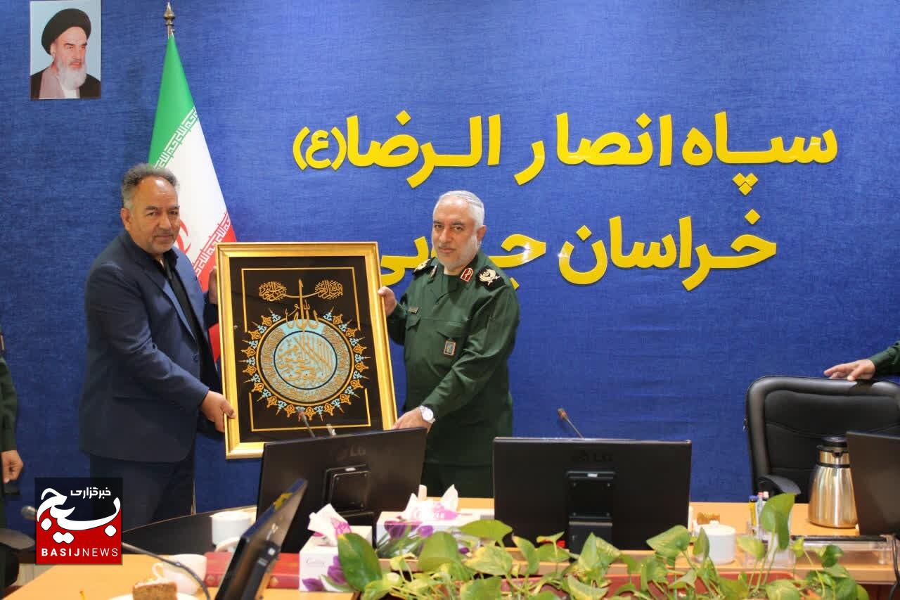 بسیج متعلق به همه ملت‌هاست