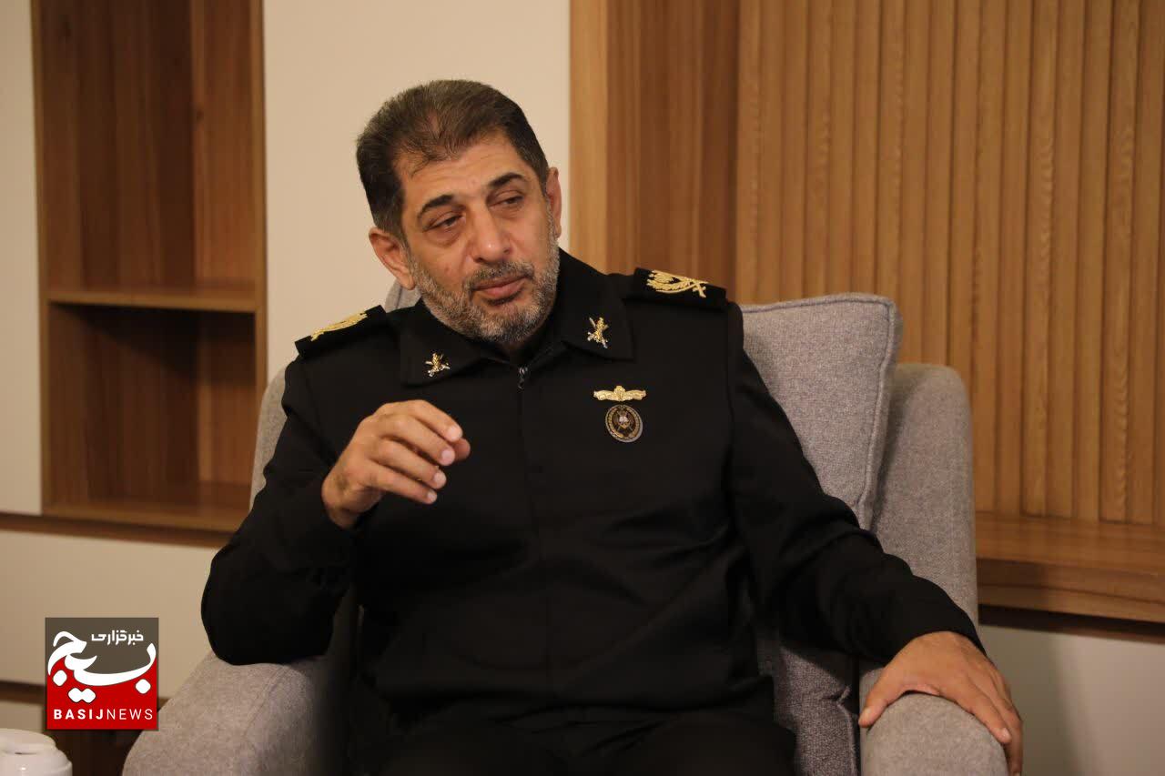 دیدار فرمانده سپاه قدس گیلان با فرمانده منطقه چهارم دریایی امام رضا(ع) نیروی دریایی ارتش در انزلی دیدار فرمانده سپاه قدس گیلان با فرمانده منطقه چهارم دریایی امام رضا(ع) نیروی دریایی ارتش در انزلی