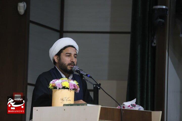 کارگاه تخصصی جهاد تبیین در گناباد با تاکید بر شبکه‌سازی مردمی