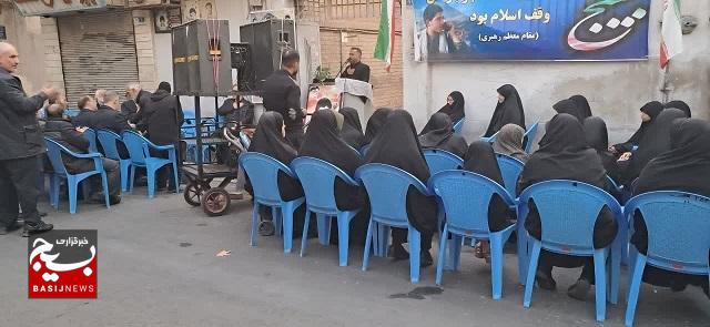 آیین آبروی محله و تجلیل و تقدیر از خانواده شهید رضوانی برگزار شد