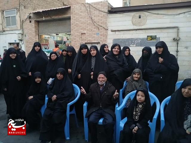 آیین آبروی محله و تجلیل و تقدیر از خانواده شهید رضوانی برگزار شد