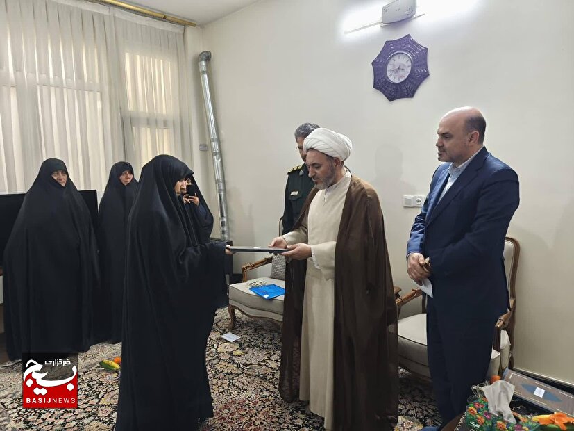 دیدار مسئولان سازمان بسیج با خانواده شهید «حسن مهدی‌پور»؛ نماد فداکاری در جنگ ۱۲ روزه رژیم صهیونیستی علیه ملت مظلوم ایران