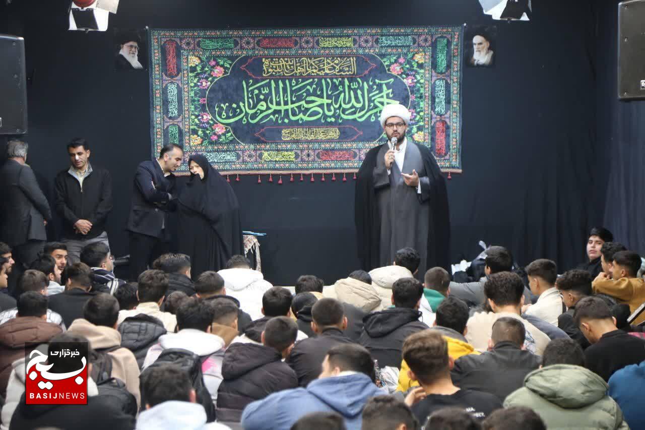 اعزام ۵۰۰ دانش آموز آبیکی به اردوی راهیان نور اعزام ۵۰۰ دانش آموز آبیکی به اردوی راهیان نور