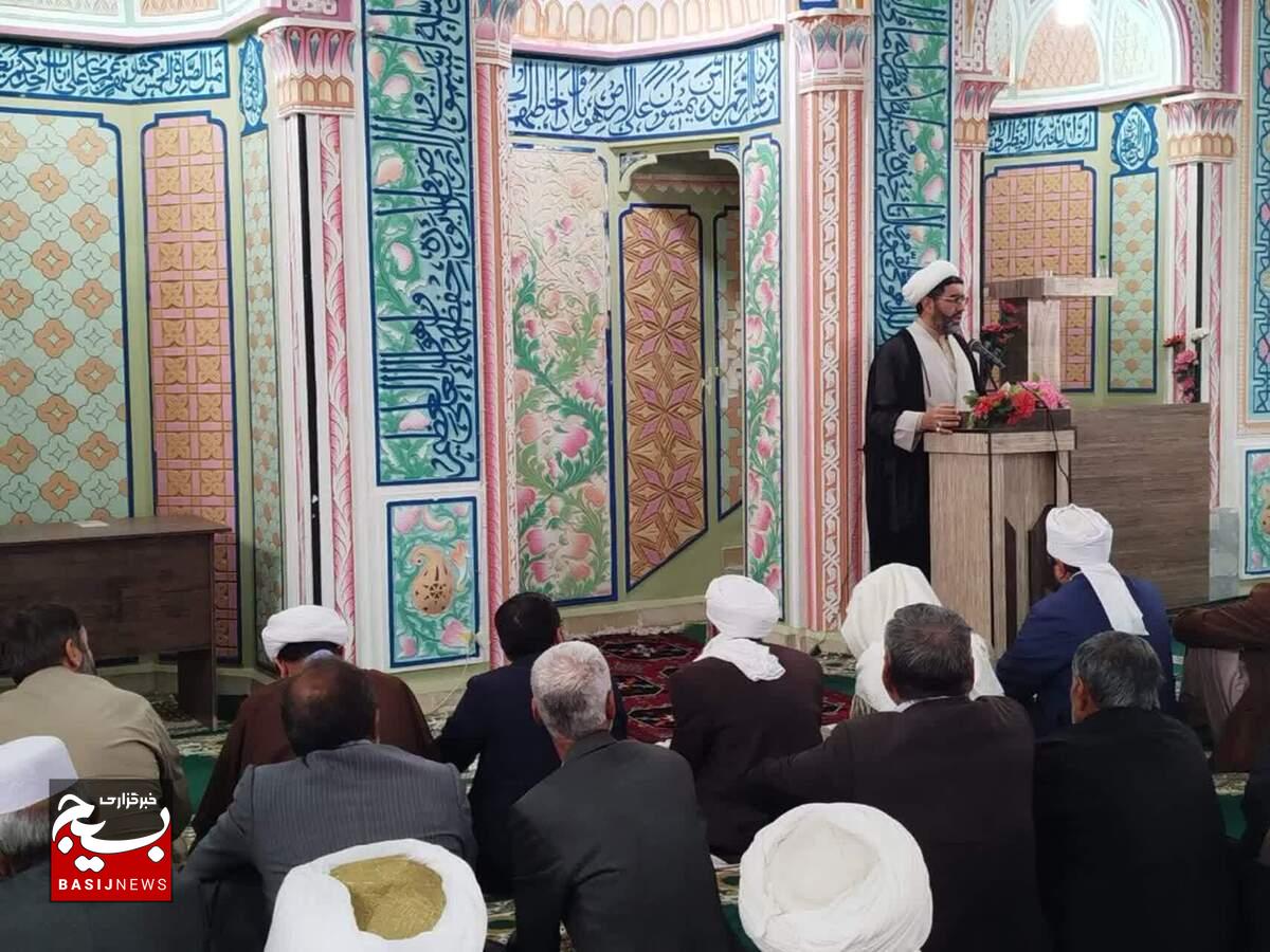 تأکید نماینده ولی‌فقیه قرارگاه ثامن‌الائمه(ع) بر وحدت شیعه و سنی