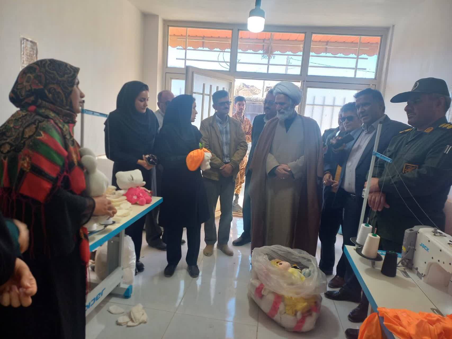 افتتاح کارگاه عروسک‌سازی و پرورش قارچ؛ اشتغال پایدار و شکوفایی اقتصاد در روستای تندک