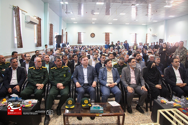 عشایر ستون‌های مقاومت و پایداری انقلاب اسلامی هستند