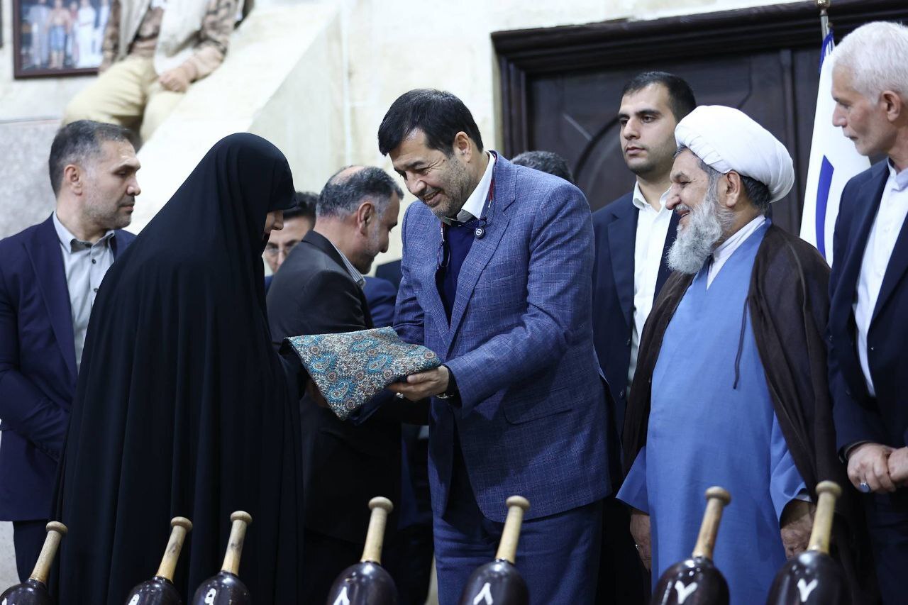 برگزاری مراسم تجلیل از همسران و مادران شهدای جنگ ۱۲ روزه با حضور مسئولان عالی ورزش + فیلم