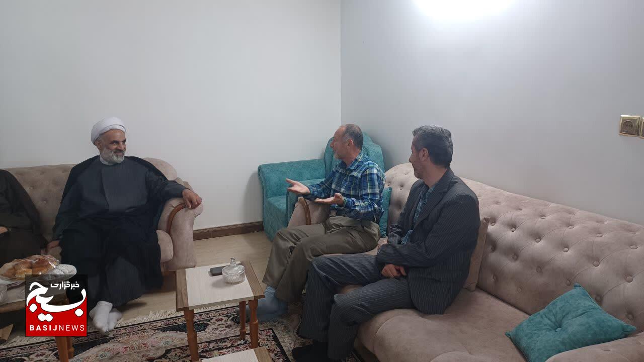 جانبازان ن با حضور و تجربه خود، همچنان نقش مهمی در تقویت انسجام ملی ایفا میکنند جانبازان ن با حضور و تجربه خود، همچنان نقش مهمی در تقویت انسجام ملی ایفا میکنند