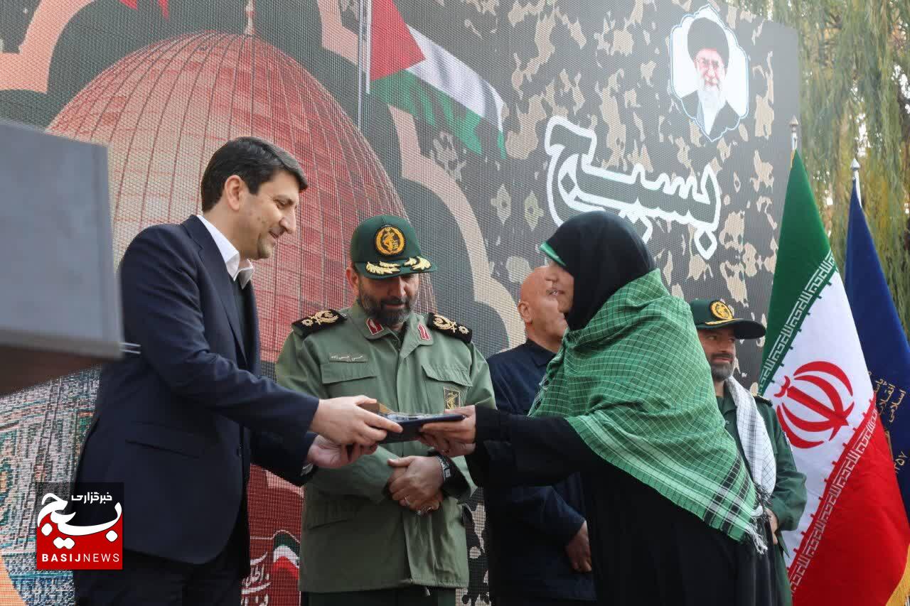 با حضور وزیر ارتباطات و فرمانده سپاه تهران بزرگ برگزار شد: