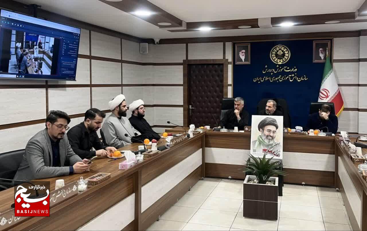 دکتر مسلمی: نوجوانان، خط‌شکنان و کنشگران اصلی میدان دفاع از انقلاب هستند