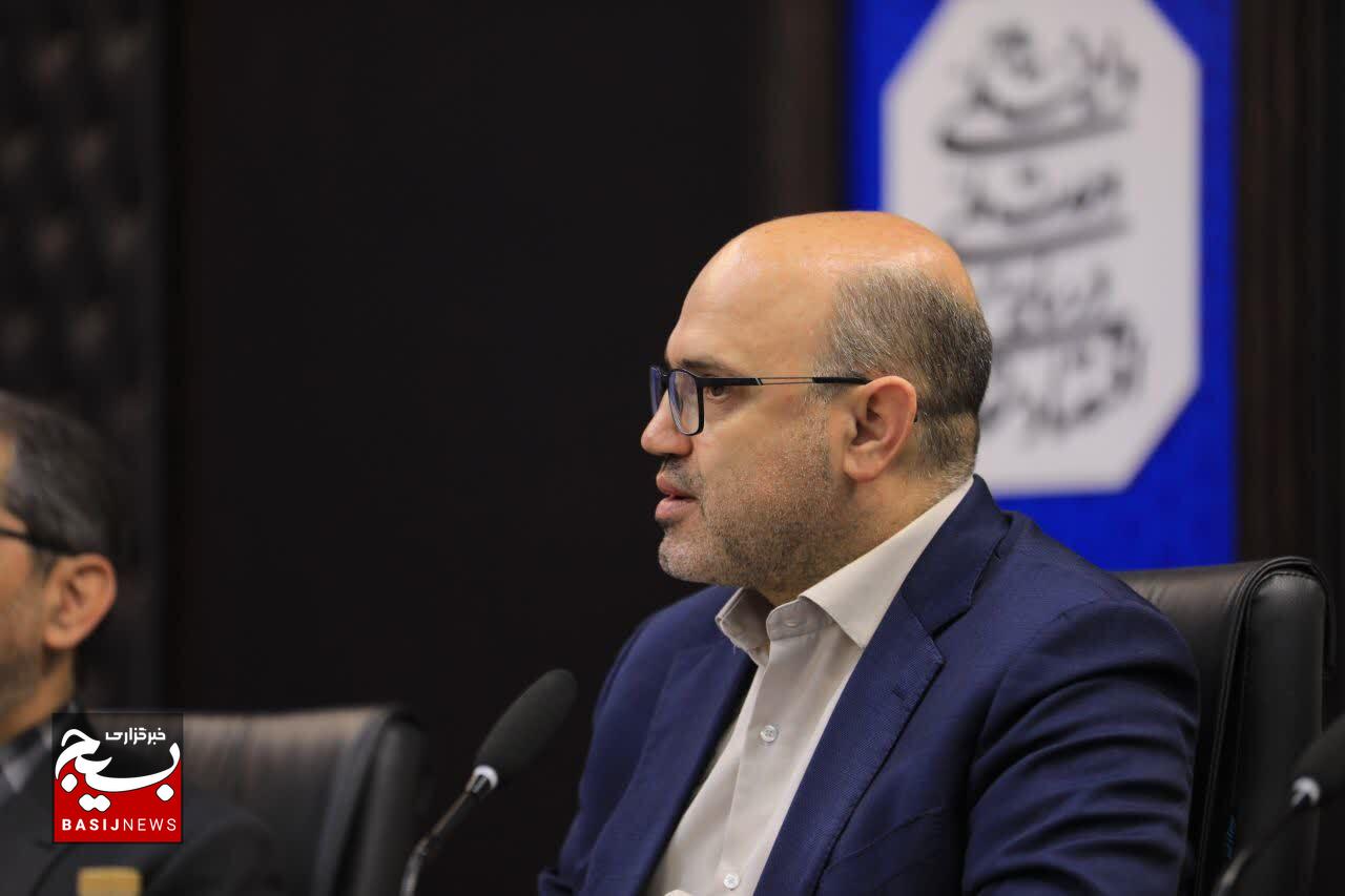 اعلام آمادگی بسیج در کمک به دولت در تامین نیازهای اساسی مردم و کنترل قیمتها اعلام آمادگی بسیج در کمک به دولت در تامین نیازهای اساسی مردم و کنترل قیمتها