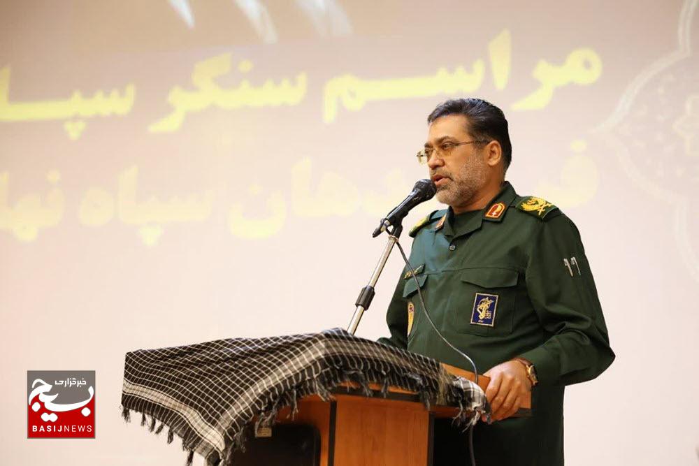 تنها راه عزت کشور وحدت و قوی‌شدن است
