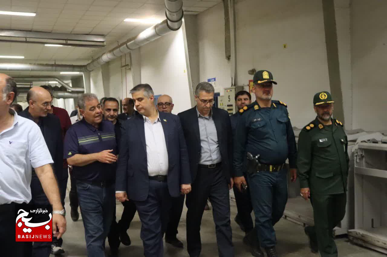 دیار آفتاب در صدر توسعه انرژی خورشیدی کشور؛ افتتاح نیروگاه ۶ مگاواتی در فرمهین