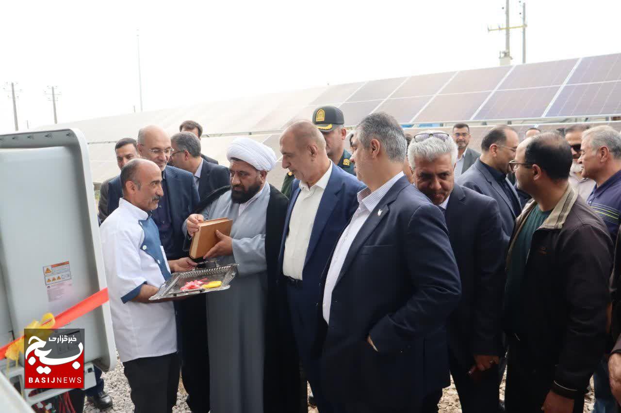 دیار آفتاب در صدر توسعه انرژی خورشیدی کشور؛ افتتاح نیروگاه ۶ مگاواتی در فرمهین دیار آفتاب در صدر توسعه انرژی خورشیدی کشور؛ افتتاح نیروگاه ۶ مگاواتی در فرمهین