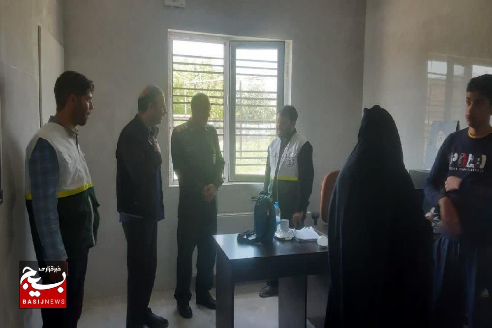 ارائه خدمات رایگان پزشکی و مامایی توسط گروه جهادی جامعه پزشکی سپاه ناحیه اسدآباد