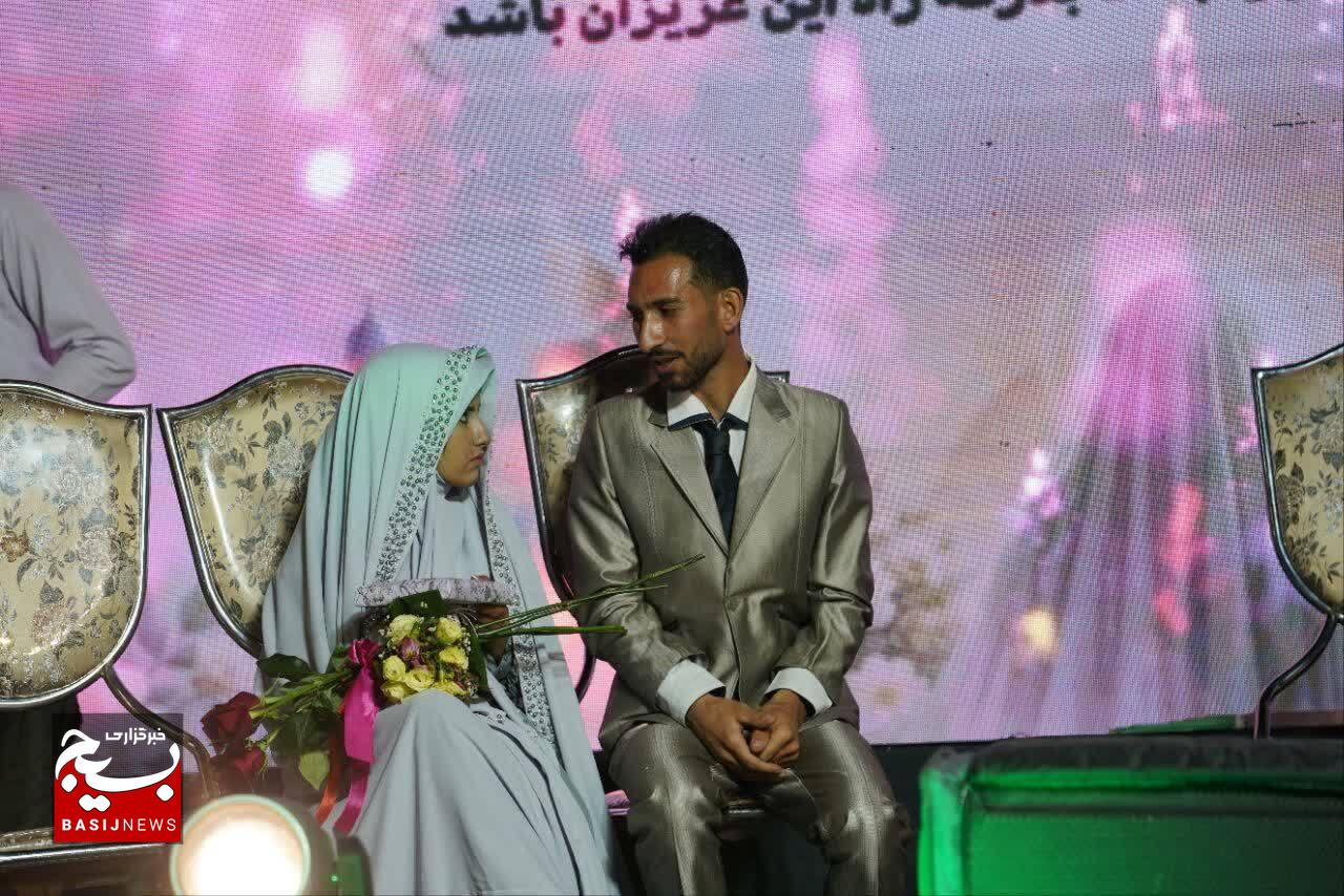 هفتاد و هشت شب، یک عشق علوی، دو عروس و داماد در میدان کوثر کرمان