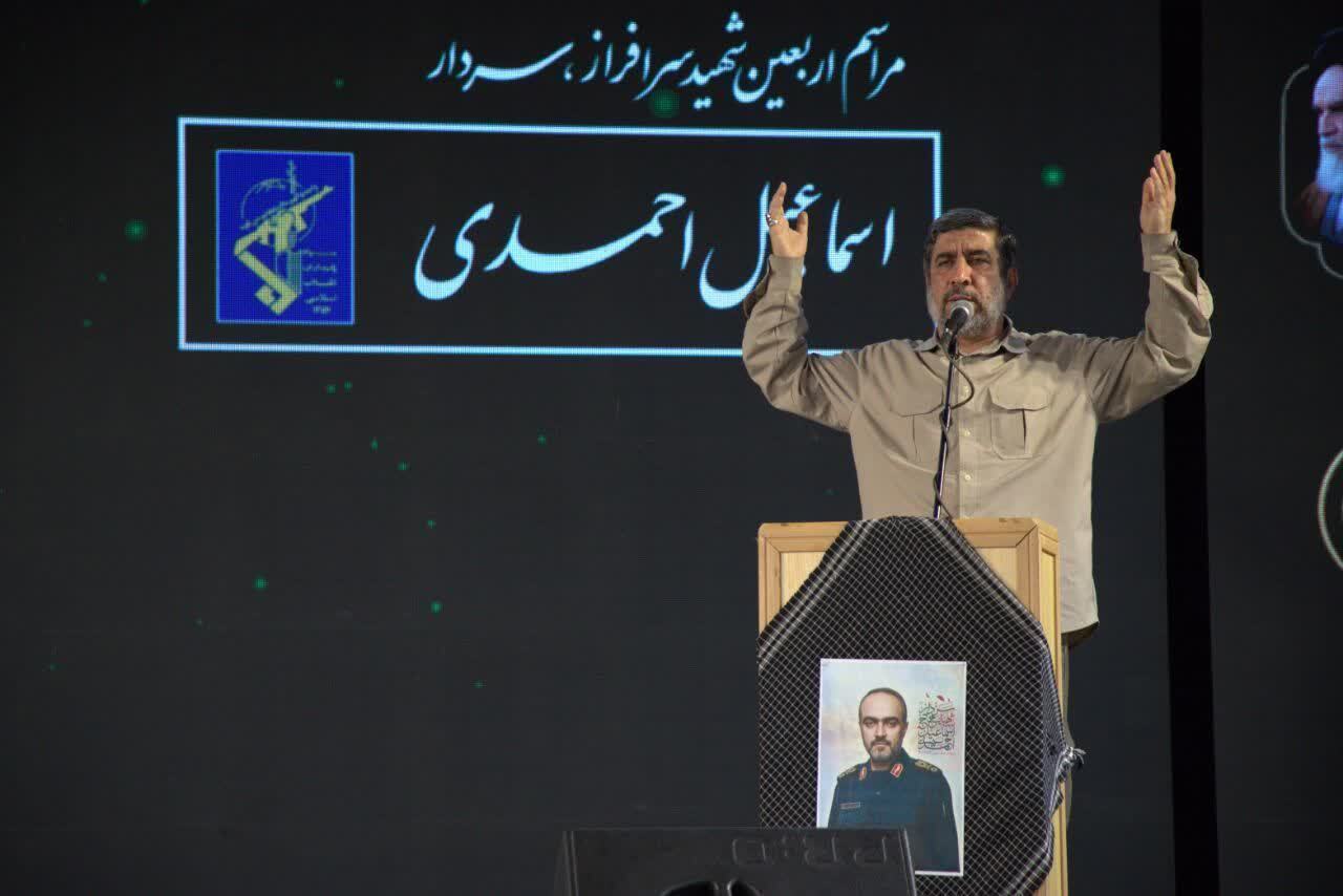  مراسم اربعین شهید سرافراز سردار سرتیپ حاج اسماعیل احمدی در گلزار شهدای شهر دالکی دشتستان بوشهر