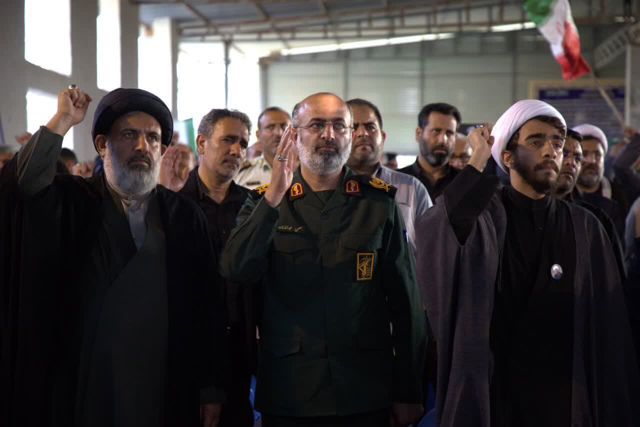  مراسم اربعین شهید سرافراز سردار سرتیپ حاج اسماعیل احمدی در گلزار شهدای شهر دالکی دشتستان بوشهر