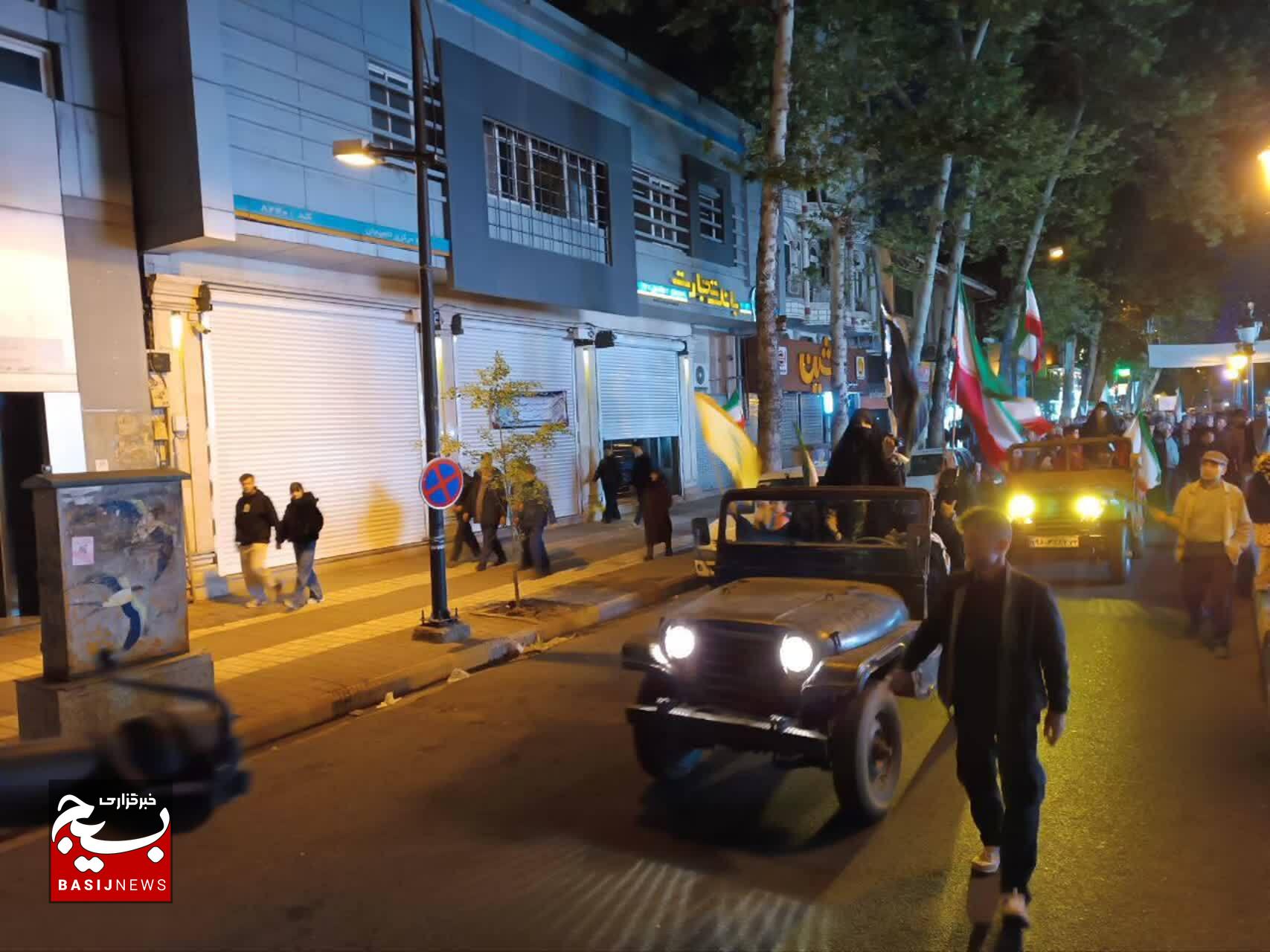 رژه بانوان فاطمی لاهیجان  در رزمایش « جان فدا »