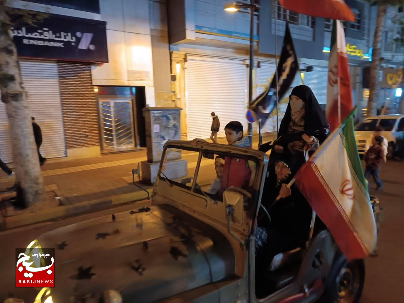 رژه بانوان فاطمی لاهیجان  در رزمایش « جان فدا »