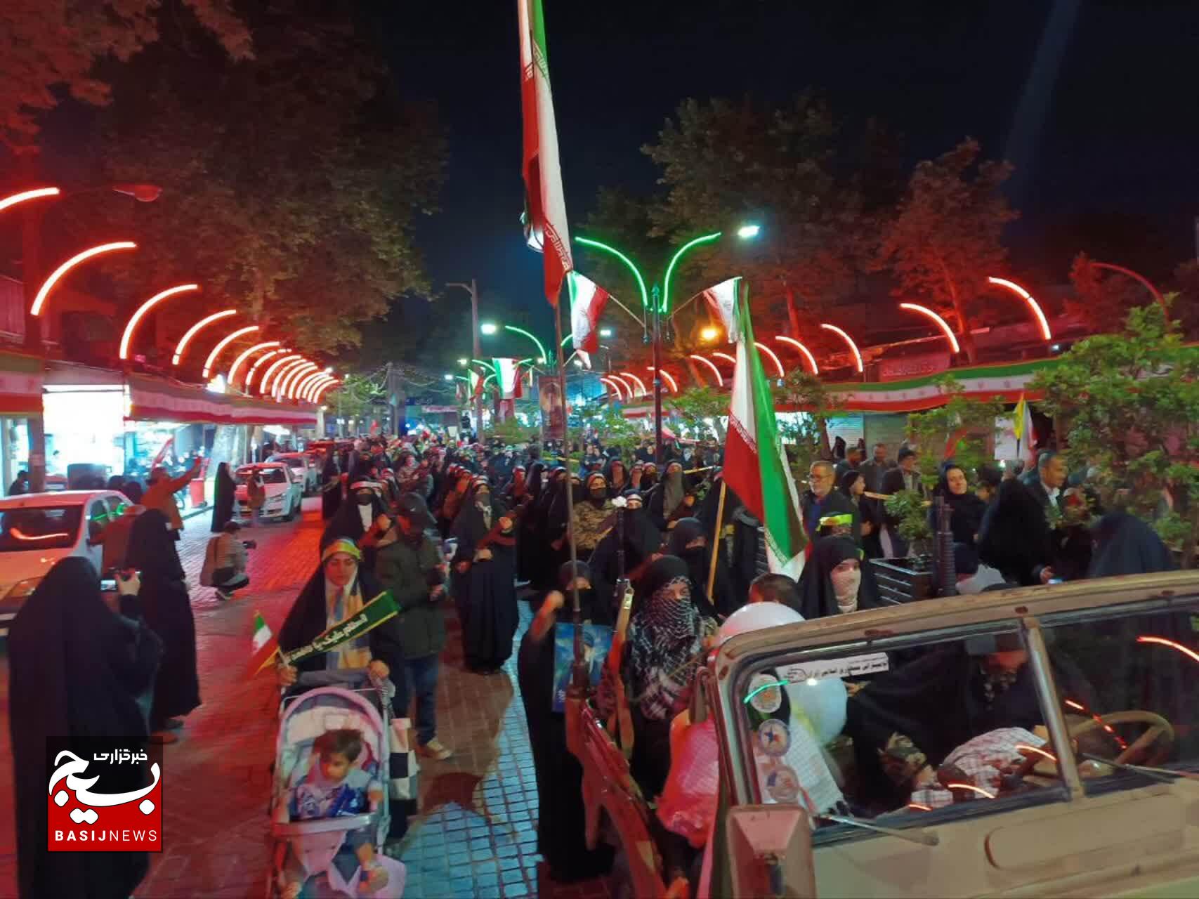رژه بانوان فاطمی لاهیجان  در رزمایش « جان فدا »