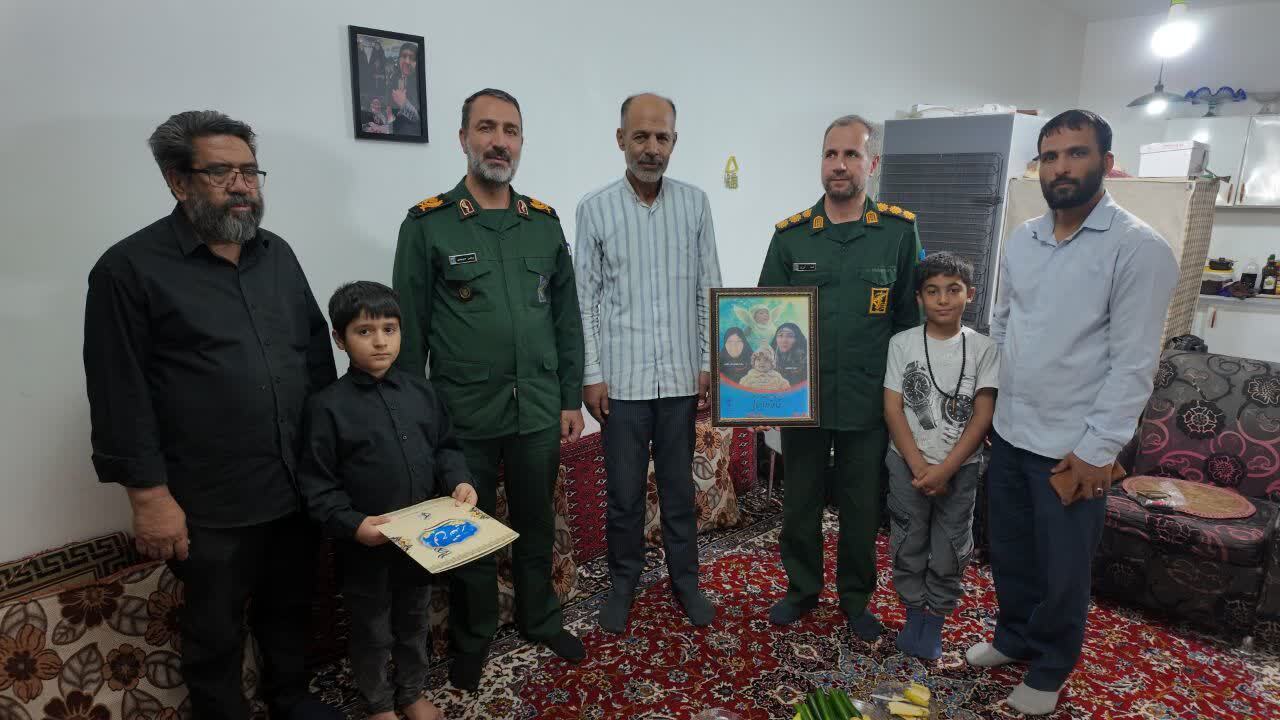 فرهنگ ایثار و شهادت، سدّی در برابر توطئههای دشمن است فرهنگ ایثار و شهادت، سدّی در برابر توطئههای دشمن است