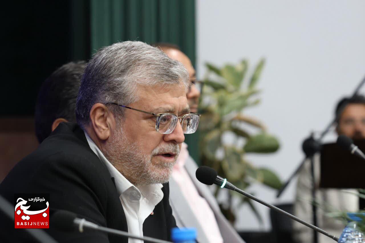 رونمایی از یادمان فاخر «غدیر» در ورودی مشهد؛ پخت ۱۶۸ دیگ غذای گرم به یاد شهدای دانش‌آموز میناب