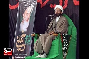 بازخوانیِ ویژگی‌های مشترک پیشوای متقیان و معمار انقلاب؛ امام خمینی (ره) مقتدر، مظلوم و پیروز بود