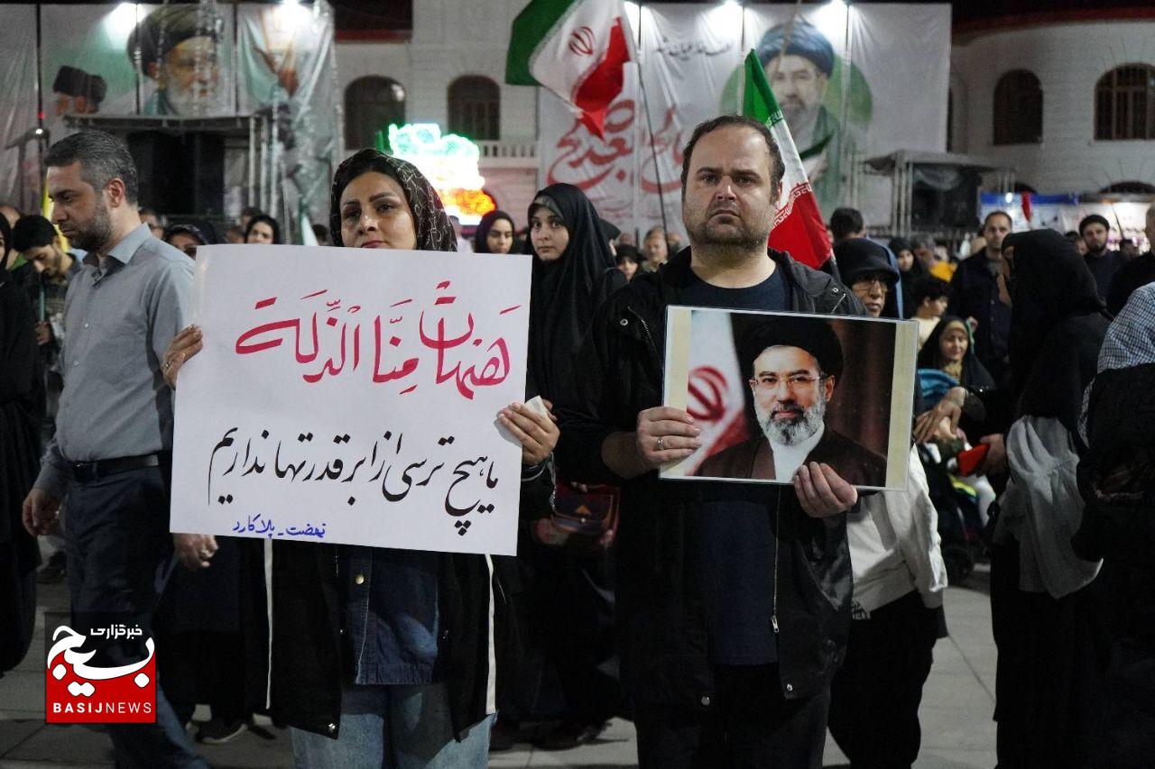 ملت ایران با «ایستادگی» ،پرچم قدرت را به اهتزاز درآورند