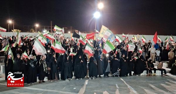 تجلیل از خانواده شهدای مداح و پیرغلامان حسینی کنگان تجلیل از خانواده شهدای مداح و پیرغلامان حسینی کنگان