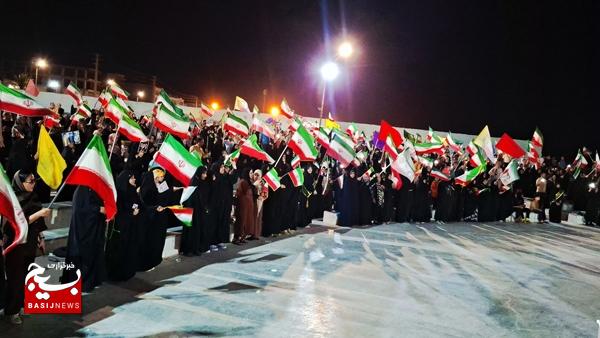 تجلیل از خانواده شهدای مداح و پیرغلامان حسینی کنگان تجلیل از خانواده شهدای مداح و پیرغلامان حسینی کنگان